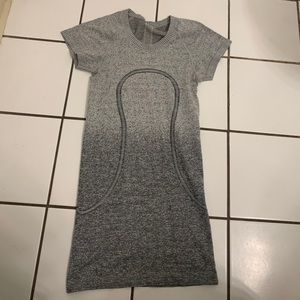 Lululemon swiftly size 2